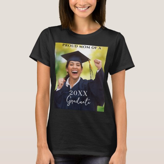 T-shirt met afstudeerfoto van trotse moeder (Voorkant)