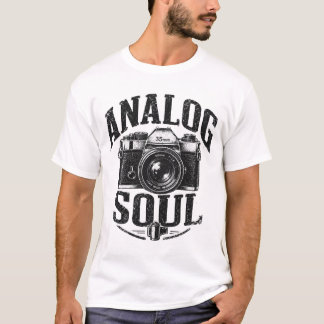 T-shirt met analoge camera in retrostijl met distr