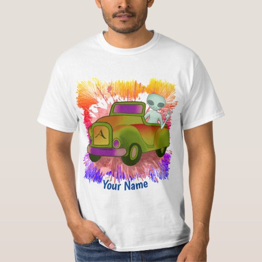 T-shirt met buitenaards wezen dat auto rijdt (Voorkant)