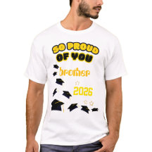 T-shirt met eigen naam voor afstuderende familiele