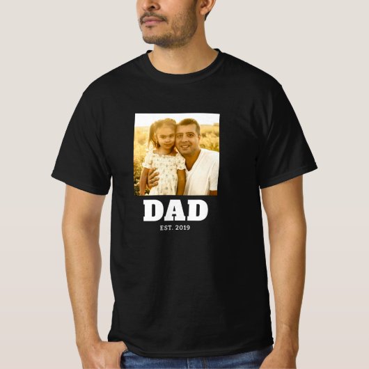 T-Shirt met foto en jaar waarin vader werd ingeste (Voorkant)