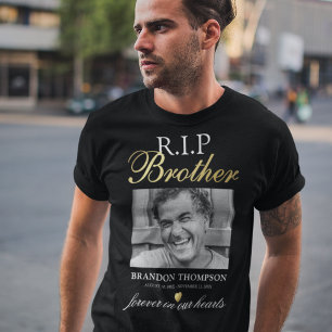 T-shirt met herdenkingsfoto voor broer 'R.I.P'