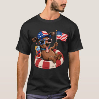 T-shirt met hond die drijft met vlag drinkt