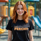 T-shirt met 'Just Peachy'