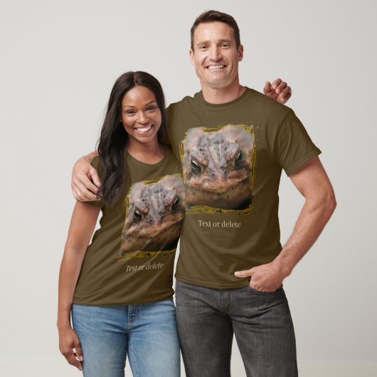 T-shirt met kikkergezicht van dichtbij op maat (Unisex)