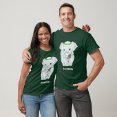 T-shirt met olifant die een klavertjevier vasthoud (Unisex)