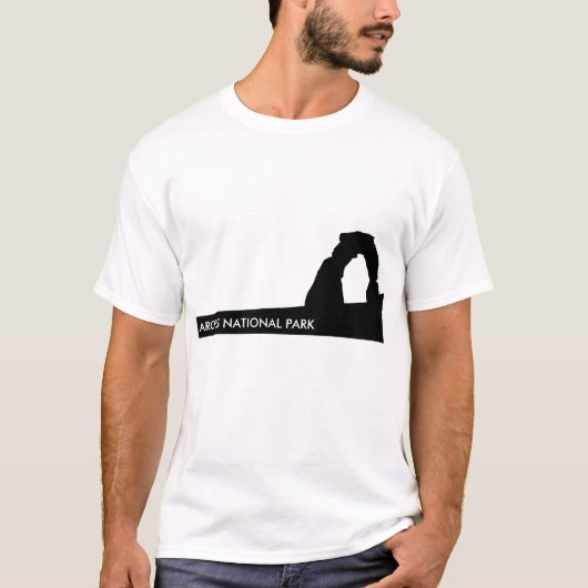 T-shirt met silhouet van Delicate Arch (Voorkant)