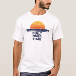T-shirt met vintage zonsondergang 'Gebouwd in de t
