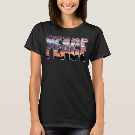 T-shirt met vredes zonsondergang letters (Voorkant)