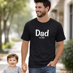 T-Shirt met witte tekst 'Papa Opgericht'