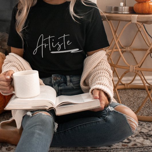 T-shirt Mot Artiste sur fond rouge et blanc