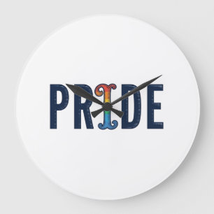 T-Shirt Ontwerp met Retro Pride Regenboog Letterty Grote Klok