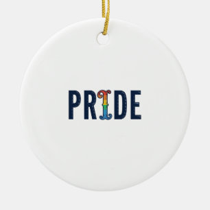 T-Shirt Ontwerp met Retro Pride Regenboog Letterty Keramisch Ornament