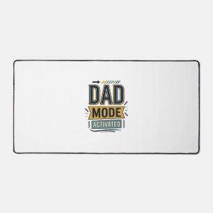T-shirt ontwerp met vintage gravure 'Dad Mode geac Bureaumat