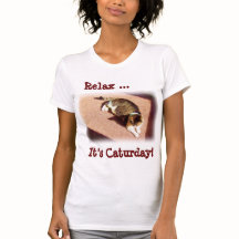 T-shirt van de caturday