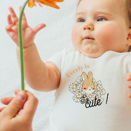 T-shirt voor kleine kinderen met een leuk konijn o