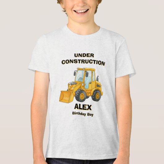 T-shirt voor verjaardagsjongen onder constructie (Voorkant)