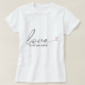 T-shirt with love design, to celebrate Valentine's (Design voorkant)