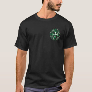 T-shirt zwart van man met celtisch groen kruis