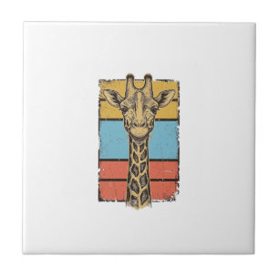 T-shirtontwerp met gegraveerde giraffe en retro st tegeltje
