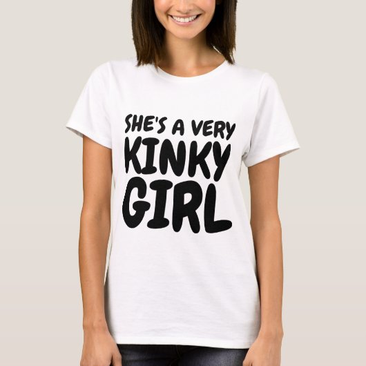  T-shirts, EEN ZEER KINKY MEISJE T-shirt (Voorkant)