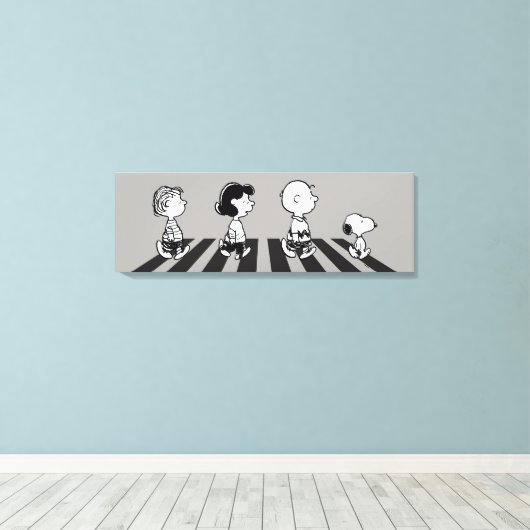 T - shirts | Groep Walk Canvas Afdruk (Insitu (Houten vloer))