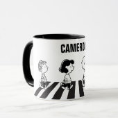 T - shirts | Groep Walk | Jouw namen toevoegen Mok (Voorkant links)