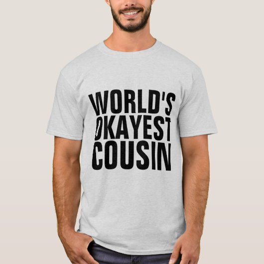 T-shirts met 'WERELDS OKÉSTE NEEF' (Voorkant)