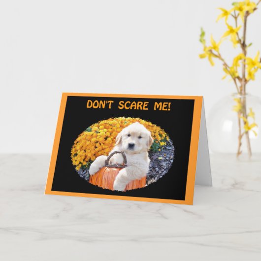 T-shirts van de Heks van het Puppy van Halloween Kaart (Gele Bloem)