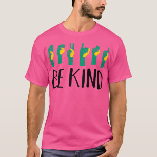 Taaldocenten voor handtekeningen interpreteren als t-shirt