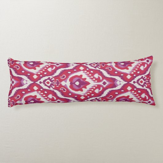 Tabatpatronen met kleurrijke rode en paarse ikat lichaamskussen (Achterkant)