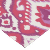 Tabatpatronen met kleurrijke rode en paarse ikat tafelkleed (Gekanteld)