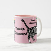 Tabby Cat Funny Teen Queen cats cadeau Mok (Voorkant rechts)