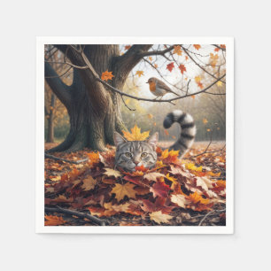 Tabby Cat in een stapel herfstbladeren Servet