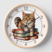 Tabby Cat Kitten op  boeken (Voorkant)