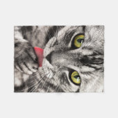 Tabby Cat Licking Paw Fleece Deken (Voorkant (Horizontaal))