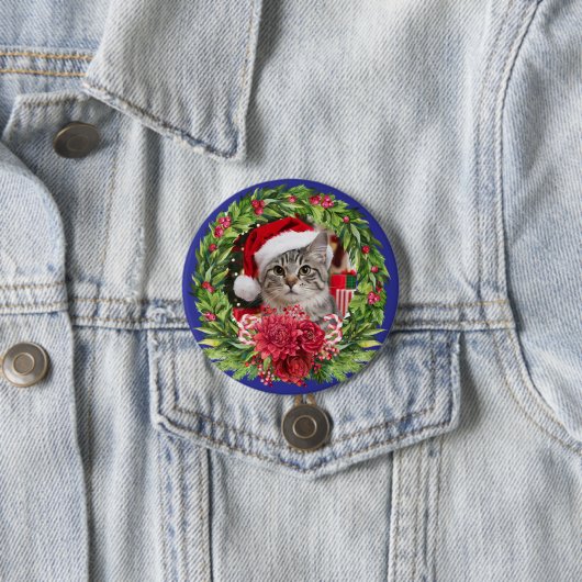 Tabby Christmas Wreath Button (In situ)