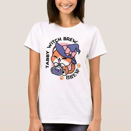 Tabby Heksenbrouwsel – Mooie Halloween Kattenontwe T-shirt (Voorkant)