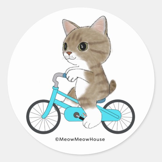 Tabby kat rijdt op een fiets. ronde sticker (Voorkant)