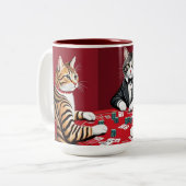 Tabby katten spelen poker tweekleurige koffiemok (Voorkant links)