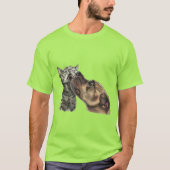 Tabby Kitten krijgt een pitbull kus T-shirt (Voorkant)
