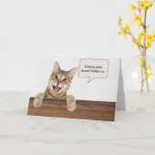 Tabby kitten met grappige verjaardag tekst bubble kaart (Gele Bloem)