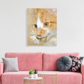 Tabby kitten met madeliefje canvas afdruk (Insitu (Woonkamer))