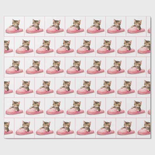 Tabby Kitten Sleeping in a Pink Slipper Cadeaupapier (Vlak)