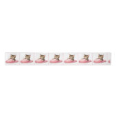 Tabby Kitten Sleeping in a Pink Slipper Satijnen Lint (Voorkant)