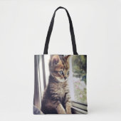 Tabby Kitten Watching Tote Bag (Voorkant)