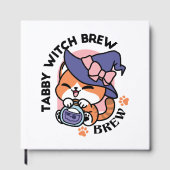 Tabby Witch Brew – Cute Halloween Cat Design Gastenboek (Voorkant)