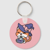 Tabby Witch Brew – Cute Halloween Cat Design Sleutelhanger (Voorkant)