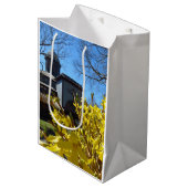 Tabernacle en Forsythia - Martha's wijngaard Medium Cadeauzakje (Voorkant Gekanteld)