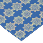 Tablecloth met gouden medaillons op blauw tafelkleed (Gekanteld)